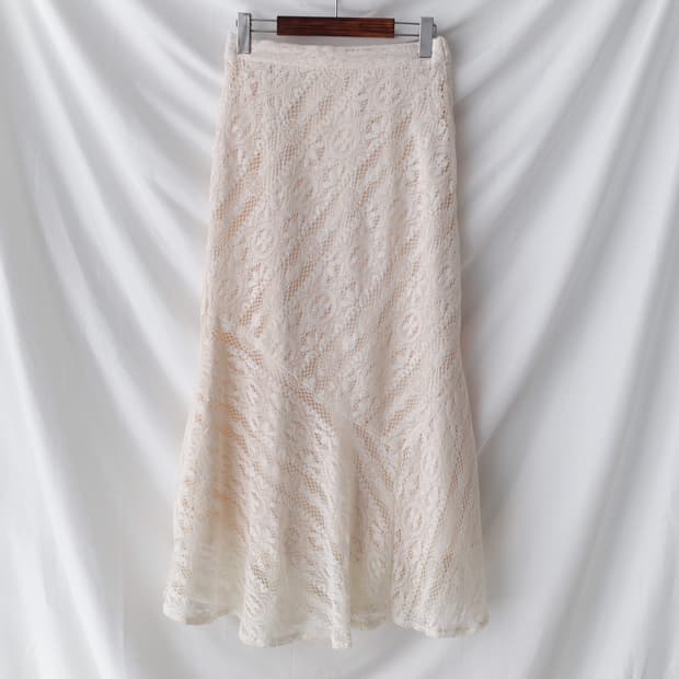 lace mermaid skirt