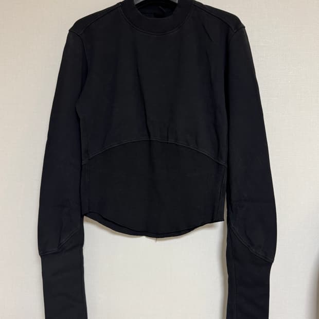 EE WOMENS SWEATSHIRTS BLACK