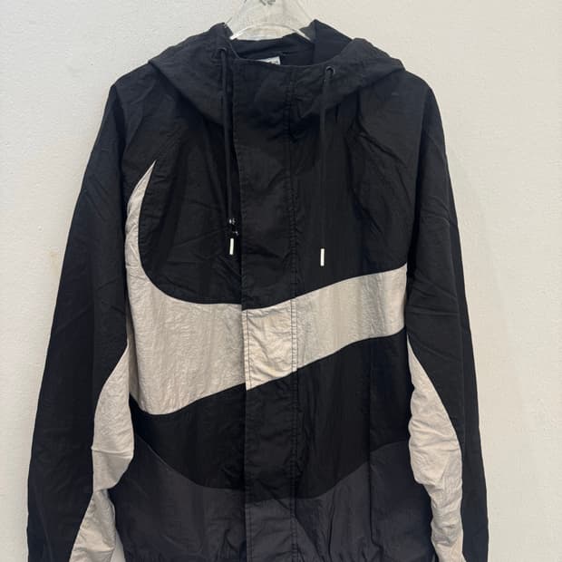 Nike Big Swush Hooded Windbreaker