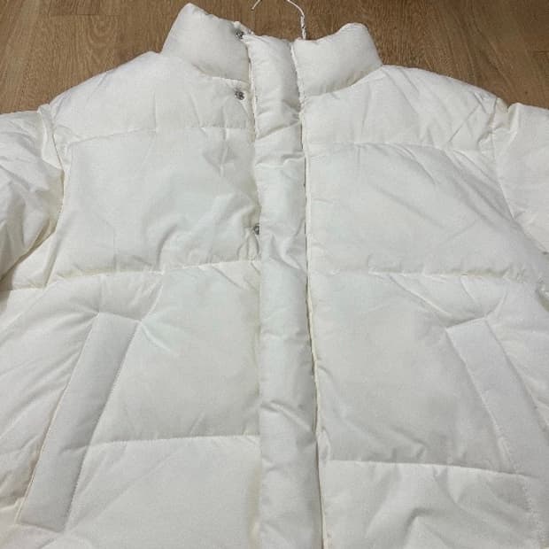 (새상품) 스파오 베이직 푸퍼 패딩 아이보리 L