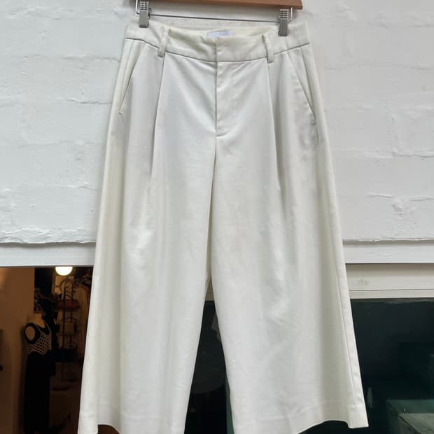 United Arrows 화이트 반바지 [Women 38]