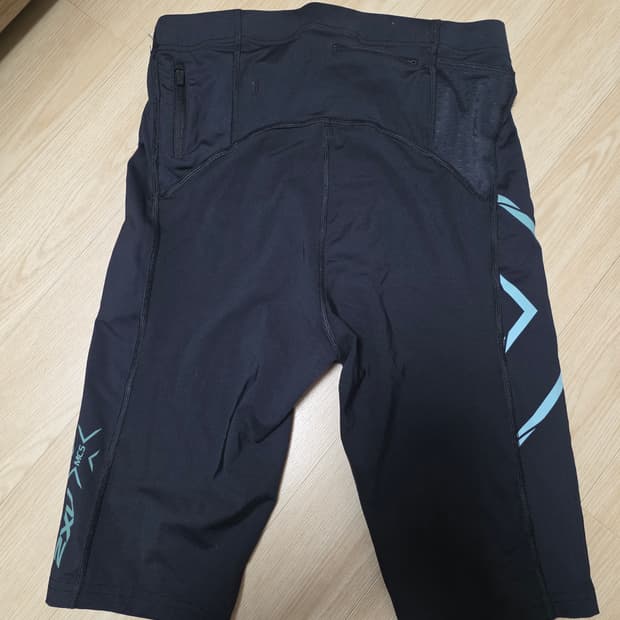 2XU MCS맵핑 컴프레션 반바지 M 러닝 헬스 마라톤 달리기