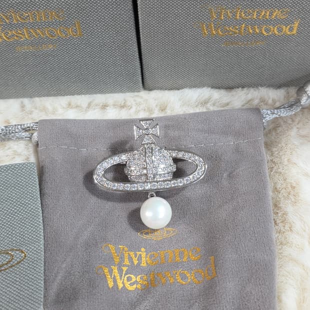 빈티지 비비안 실버 진주달랑이 브로치