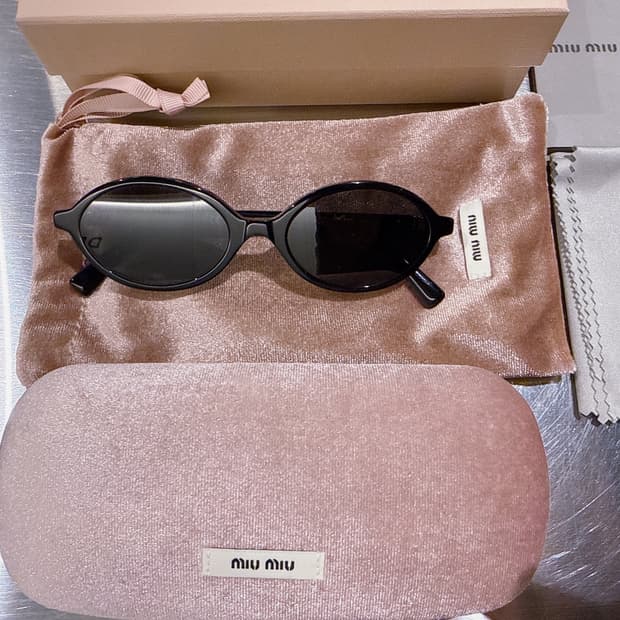 미우미우 리가드 선글라스 올블랙 미착용 풀박