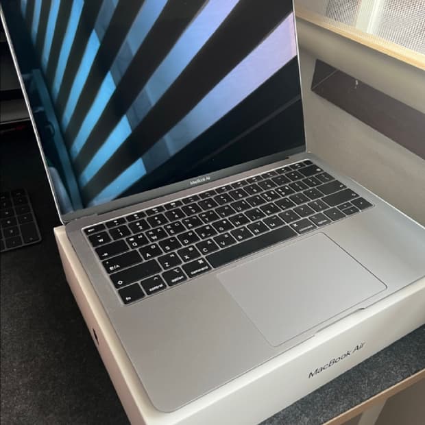 MacbookAir 맥북 에어 13인치 스페이스그레이 i5 박스포함 