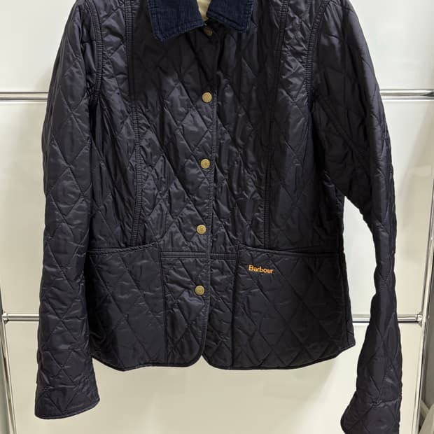 바버 리데스데일 퀼팅자켓 uk10 판매해요