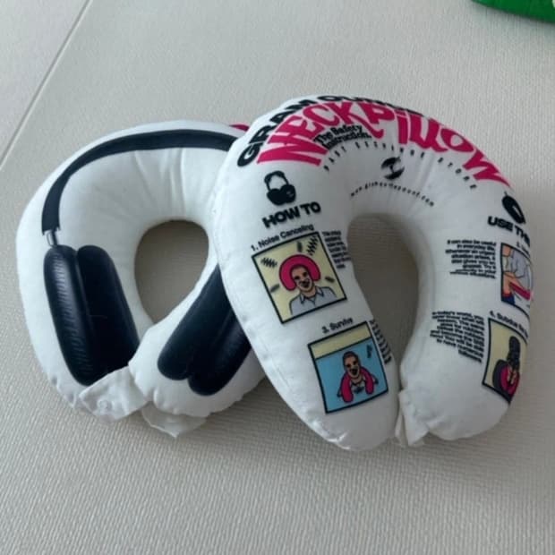 그램아운스파운드 넥필로우