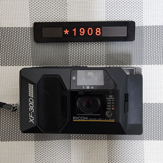 리코 XF-30 D 필름카메라