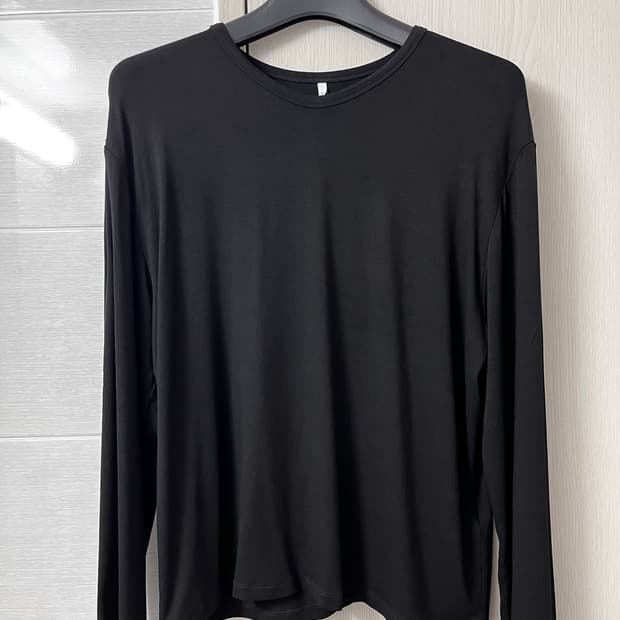 에피센터투어리스트Soft skin V neck long sleeve