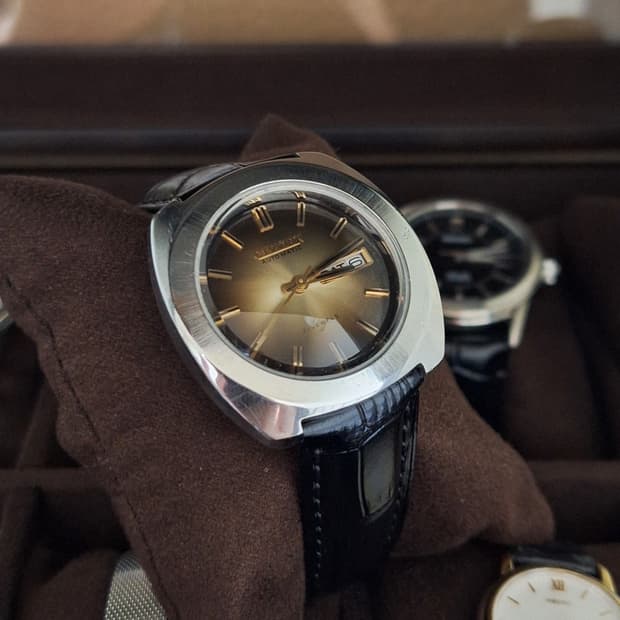 시티즌 70s 빈티지 오토매틱 스퀘어드 시계 판매합니다