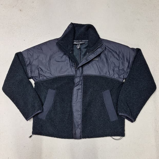 언더아머  오버핏뽀글이M