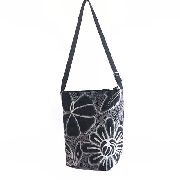 ISSEY MIYAKE HaaT 