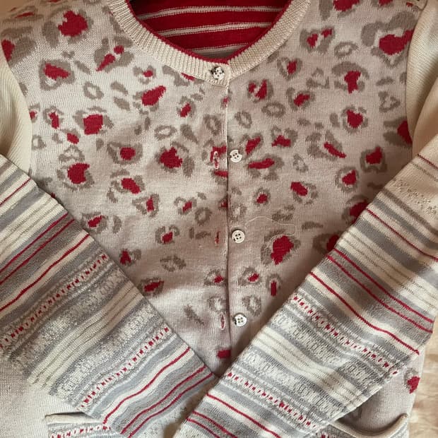 썰스데이 아일랜드 크리스마스깔 가디건