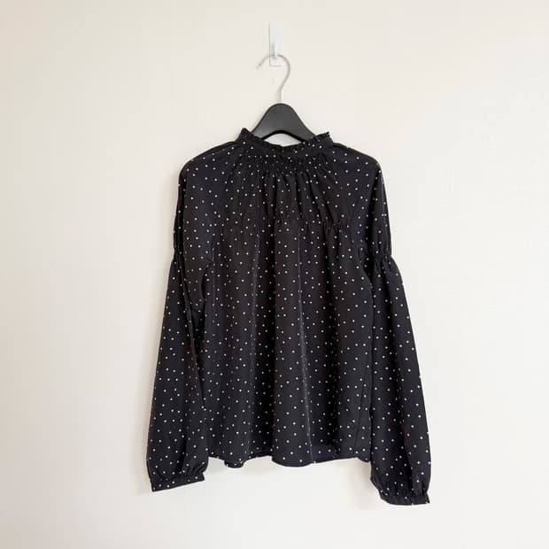 beams heart 블라우스