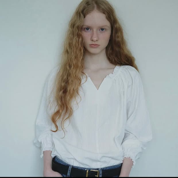 [드멜리] rucy embroidered blouse (ivory)