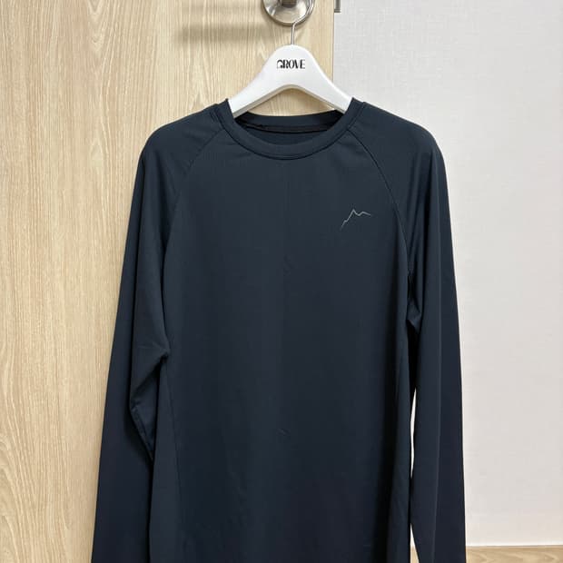 케일 CAYL LOGO AIR LONG SLEEVE