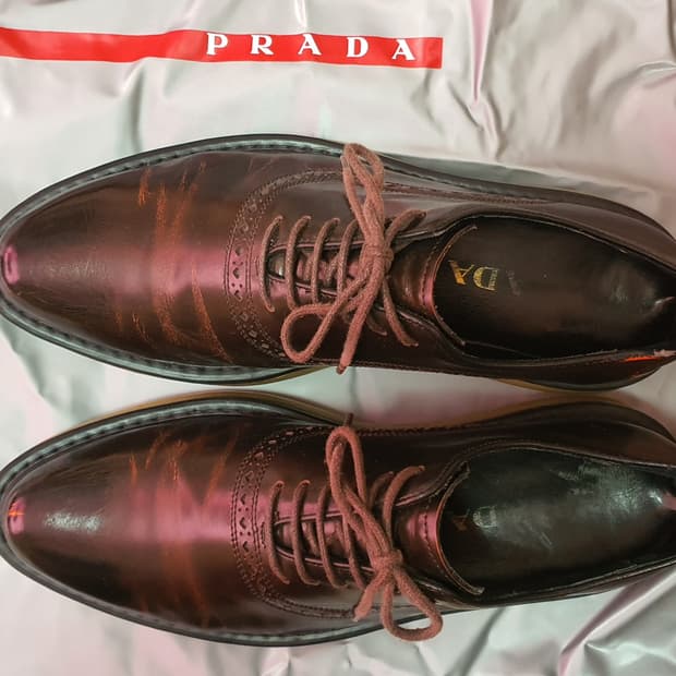 프라다 에어클리퍼 260 브라운