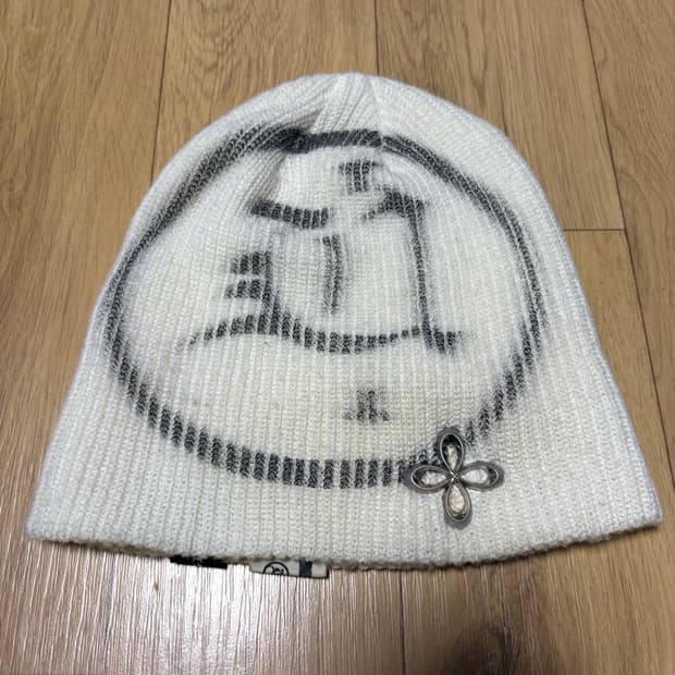 서저리x언본소사이어티 비니