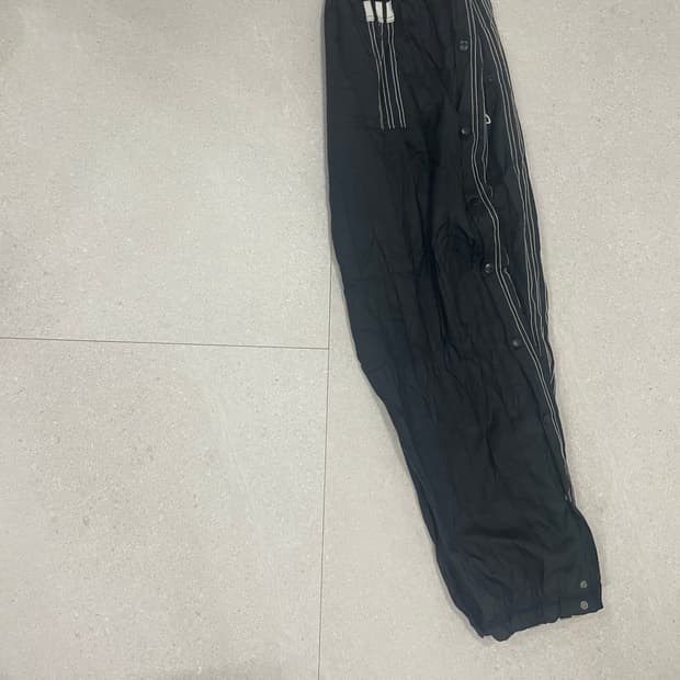 알렉산더왕 아다다스 콜라보
