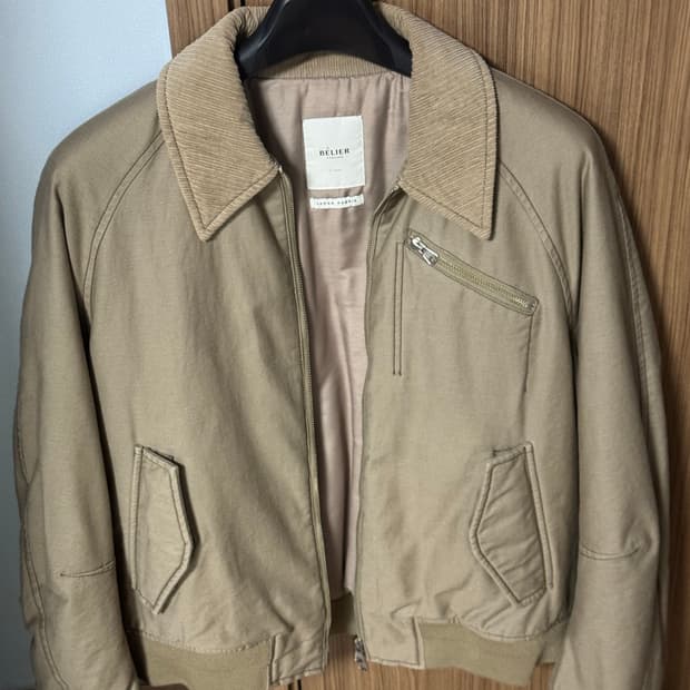 벨리에 시티 플라이트자켓 베이지
