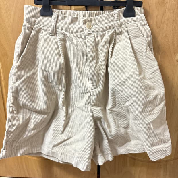 골덴 베이지 반바지