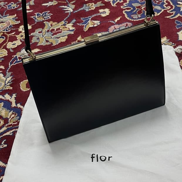 플로르 모나 프레임백 새상품 Mona Frame Bag Black