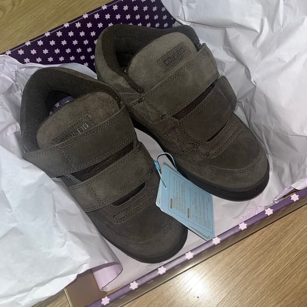 코이세이오 범블 스니커즈 240 