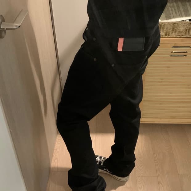 아크네 블라콘스트 max stay black 진