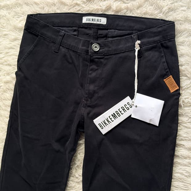 [비켐버그 / BIKKEMBERGS] 프리미엄 미판 슬림핏 지퍼 조거 팬