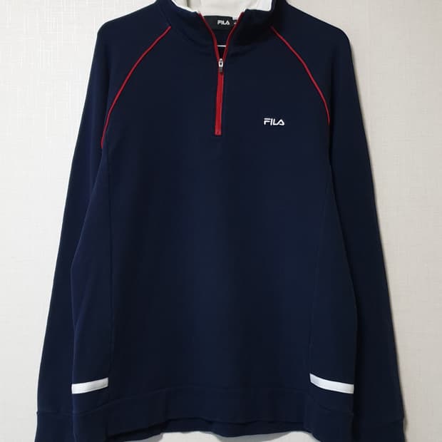 휠라 반집업 긴팔티 L사이즈 