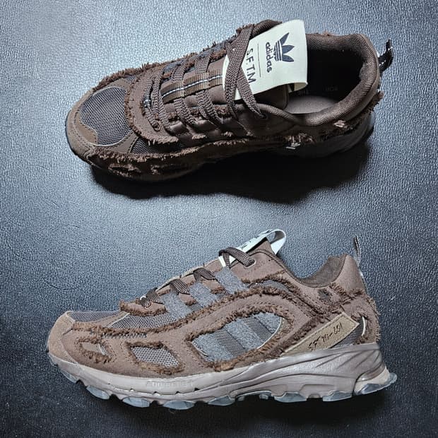 250 아디다스 송포더뮤트 쉐도우터프 다크브라운