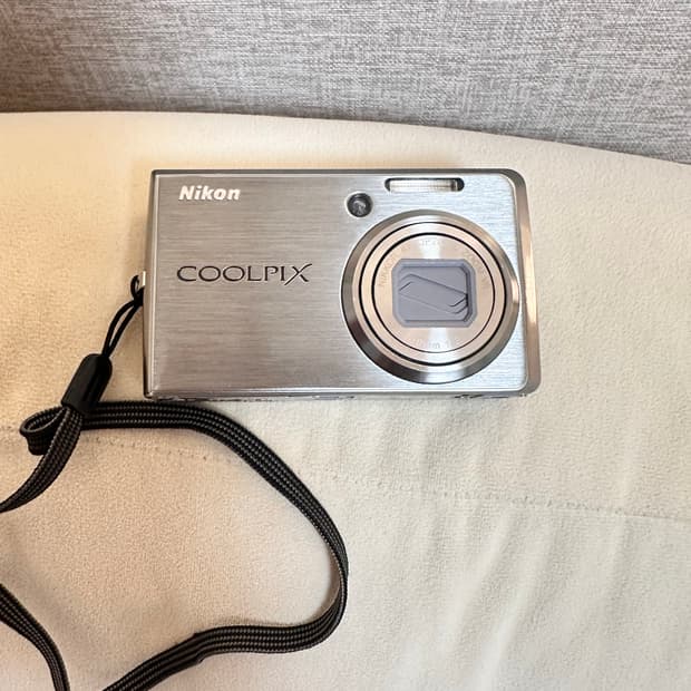 니콘 쿨픽스 s600 디카(디지털 카메라)