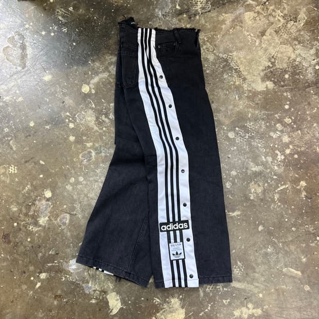 28) 아디다스 아디브레이크팬츠  커스텀 와이드 청바지 데님팬츠