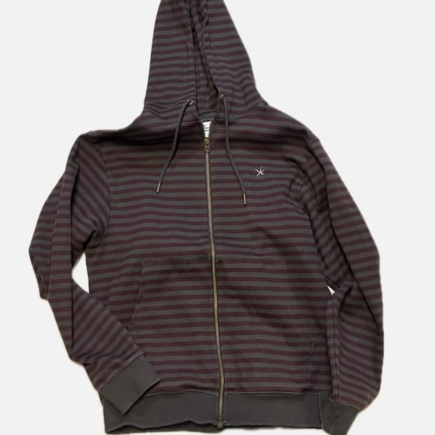 더콜디스트모먼트 스트라이프 후드집업(차콜/버건디) M