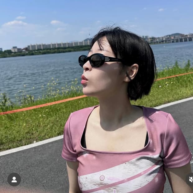 오픈와이와이 그래픽 U넥 탑 브릭