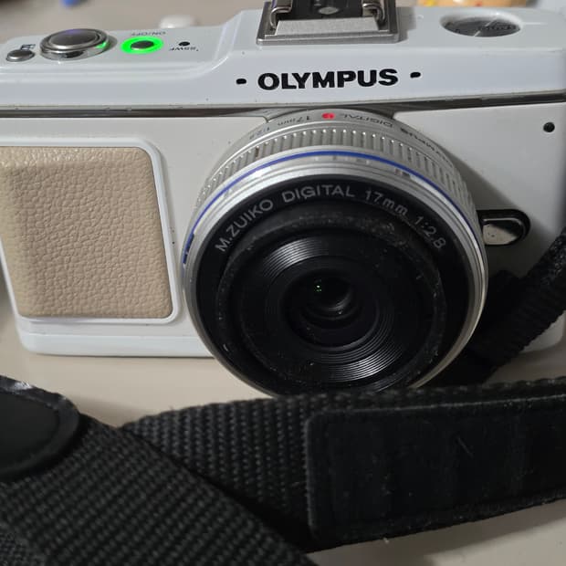 올림푸스 E-P2 빈티지 미러리스 디지털카메라