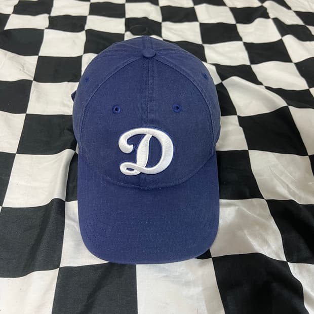 뉴에라 D로고 볼캡(미유키볼캡)