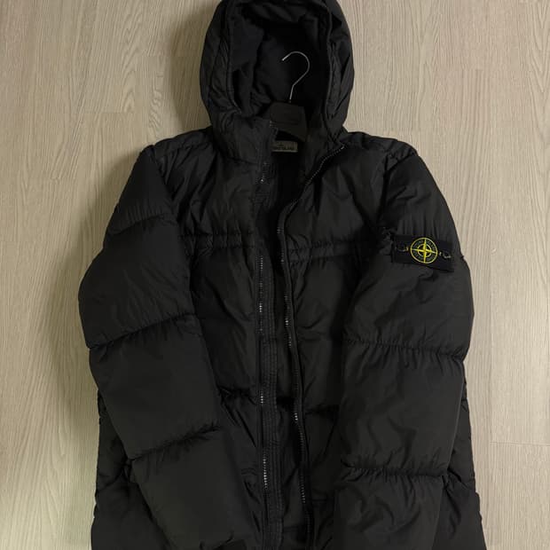 스톤아일랜드 크링클랩스 패딩