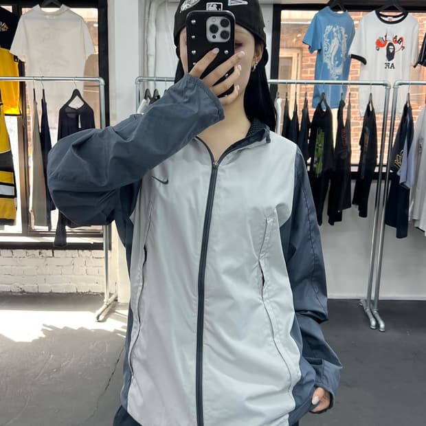 나이키 00s 배색 바람막이