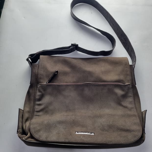 로베르토카발리 스웨이드 남성 크로스백