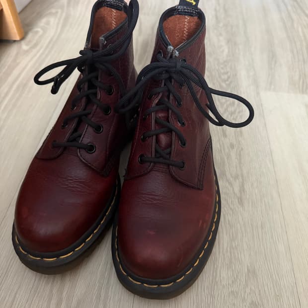 닥터마틴 6홀 브라운(버건디) 240