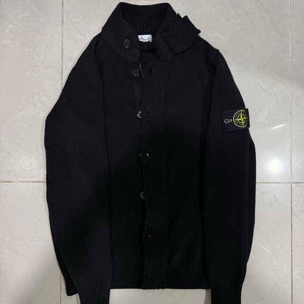 [당일출고,25년식 신형] 스톤아일랜드 램스울 니트 가디건 L