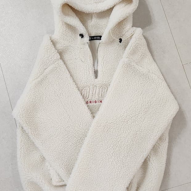 오아이오아이 양털아노락후드