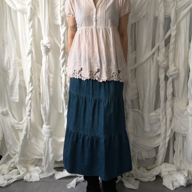 Punching embroidery point blouse