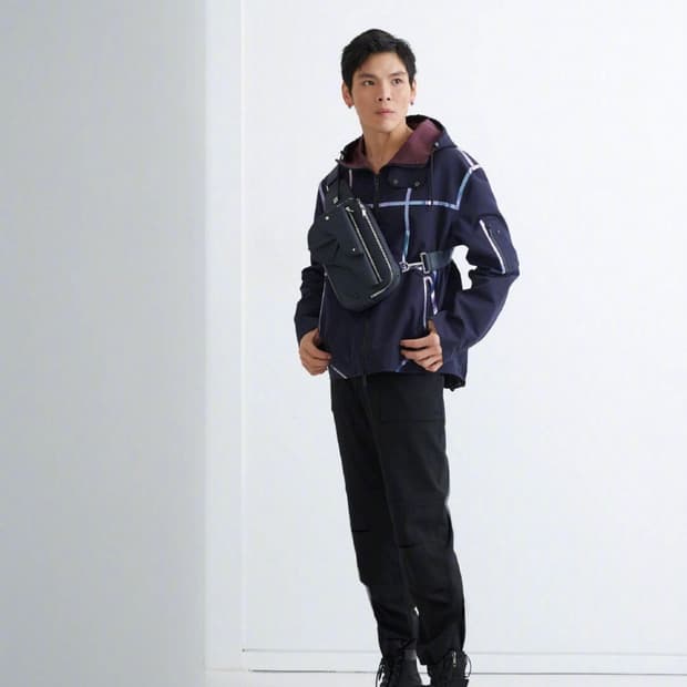 19fw 디올  Dark blue reflective strip 바람막이
