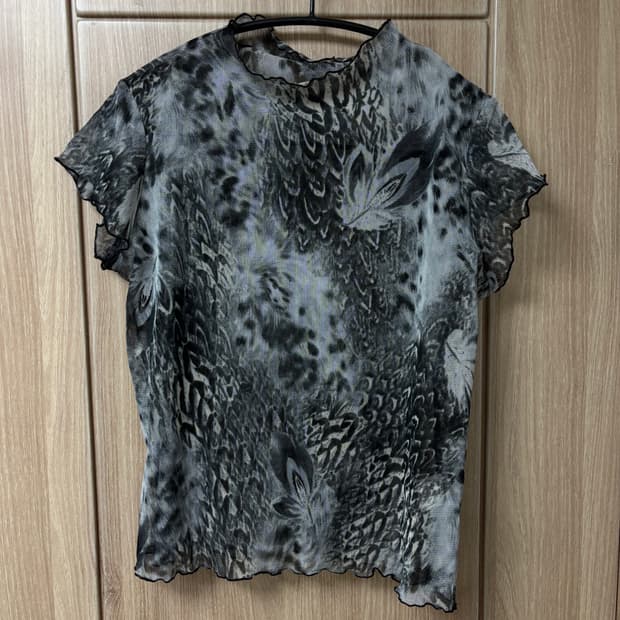 페더 메쉬 탑