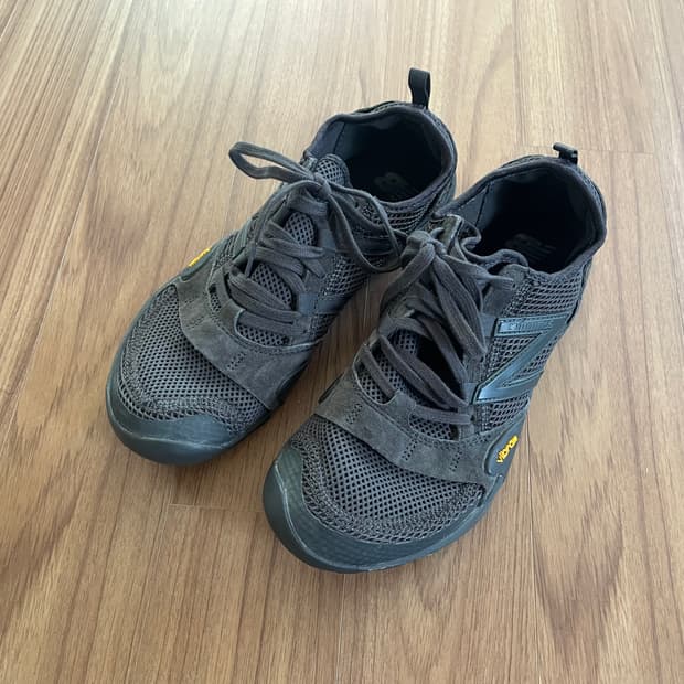 뉴발란스 미니머스 MT10O 블랙 캐슬락