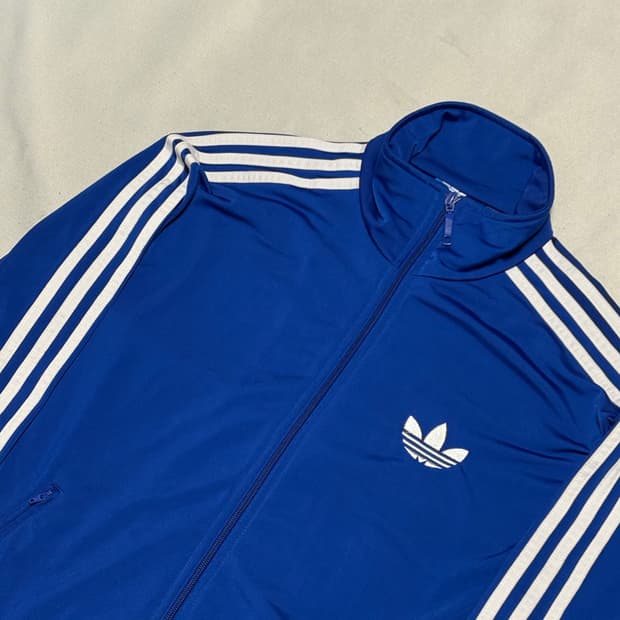100 아디다스 블루 트랙탑