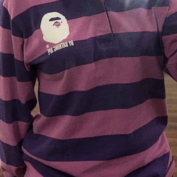 베이프 핑크 스트라이프 카라티