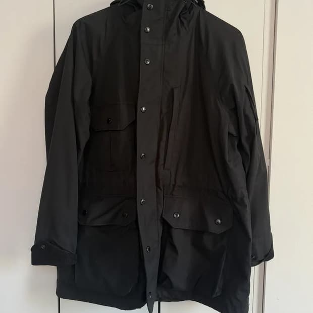 엔지니어드 가먼츠 필드파카 블랙 cp원단